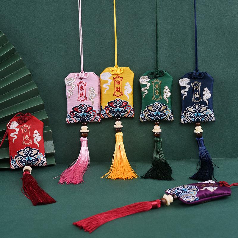 Chinese Style Brocade Embroidered Bag Embroidery Sachet Cloth Pouches Tassel Pendant Drawstring Lucky Bag Wedding Favors Gift