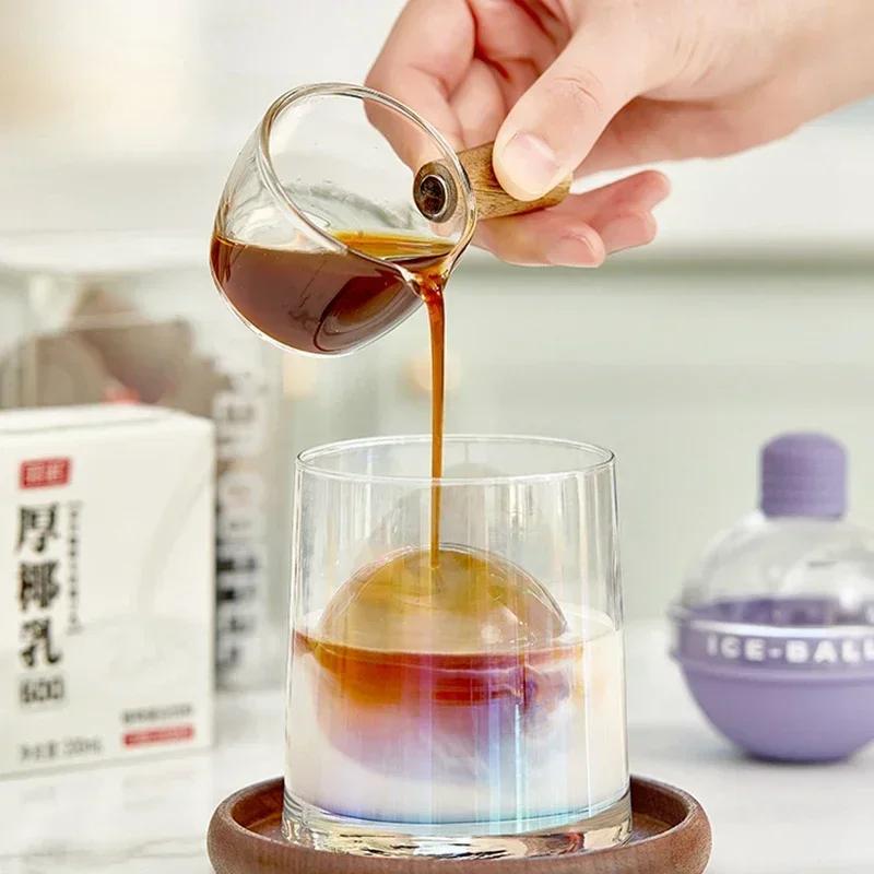 Whiskey Round Ice Cube Maker Silicone Ball Shape Spherical Ice Cube Mould Machine Quick Freezer Ice Mold Tray Kitchen Gadgets