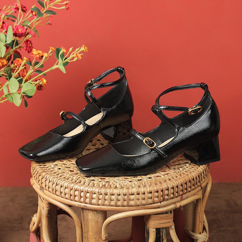 

Женские туфли Мэри Джейн из мягкой овчины на толстом каблуке - квадратный носок, средний каблук, ретро-дизайн с перекрестной пряжкой для весны и осени. 36 чёрный