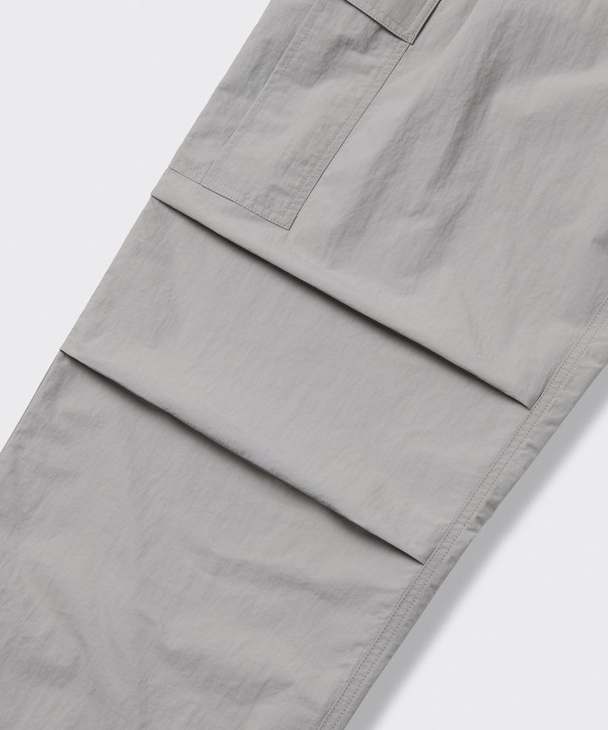 MUSINSA STANDARD Nylon One-Tuck Parachute Cargo Pants [Light Grey]