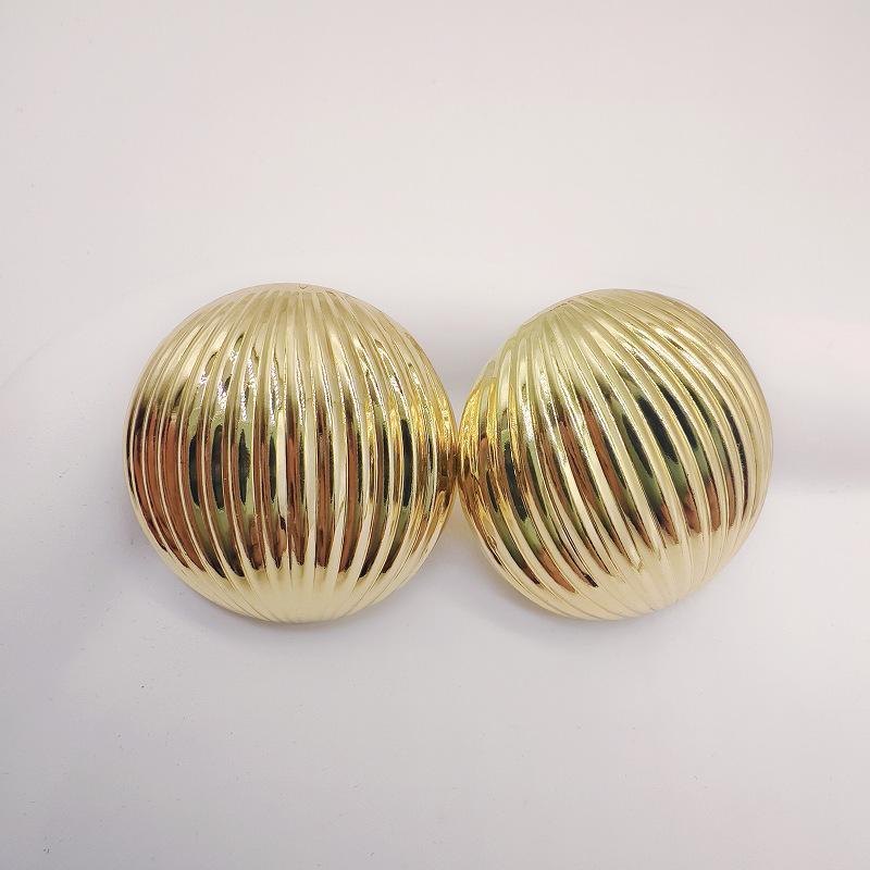 3.5cm Gold Plated Exaggerated Striped Round Clip On Earrings For Women Party Temperament Jewelry