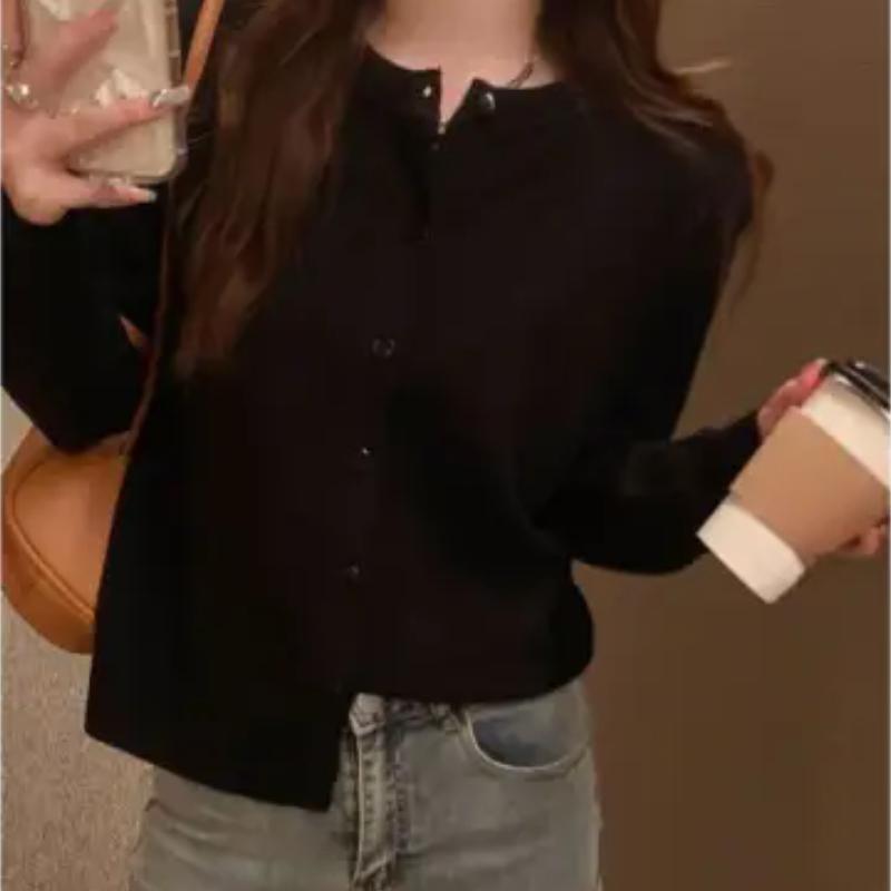 

Новый стиль женского вязаного кардигана-пальто в сочетании со свободной блузкой One size чёрный