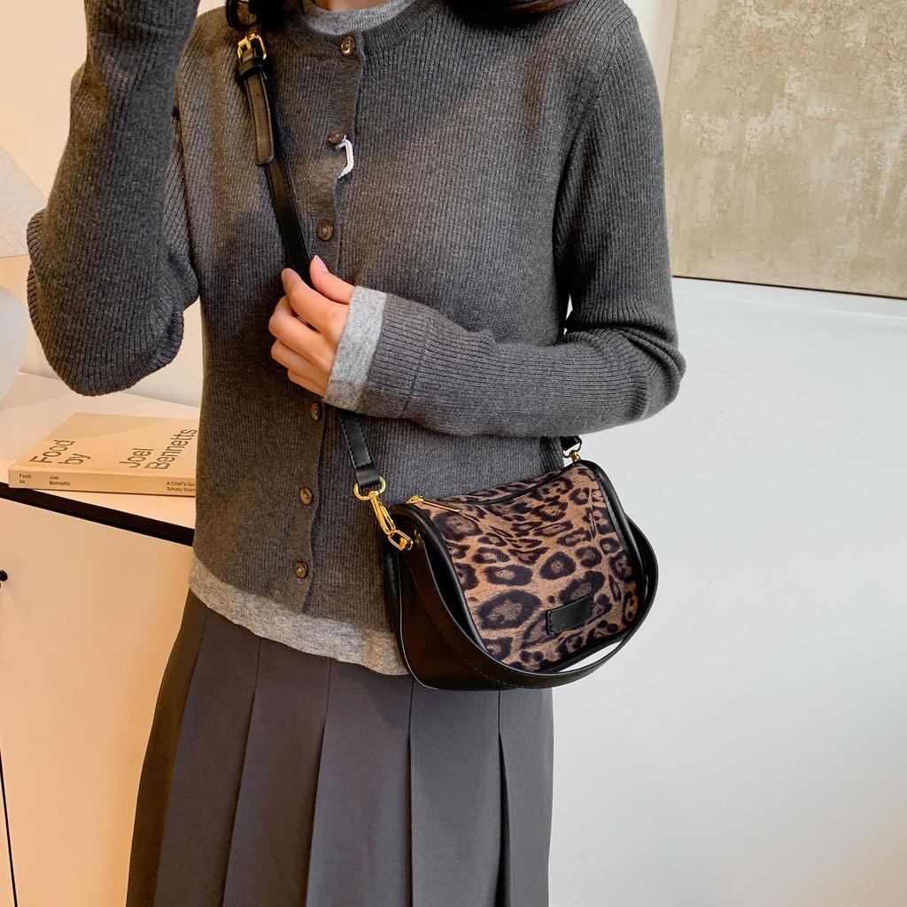 Leather Velvet Bag Women'S Bag Trend Casual Fashion Leopard Print Small Square Bag Messenger Bag