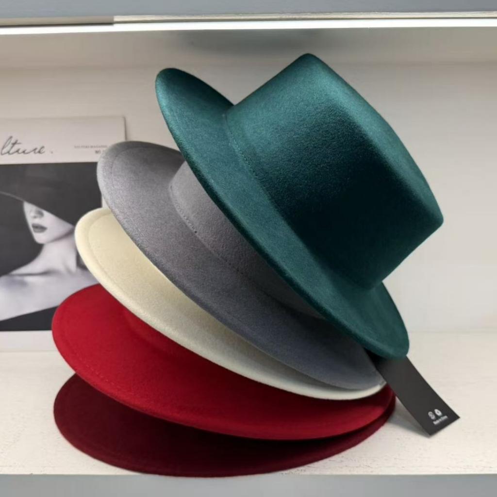 Hochwertiger europäischer und amerikanischer flacher Wollzylinder für Damen, vielseitiger britischer Stil aus reiner Wolle, Nischen-personalisierter Modellhut für mich