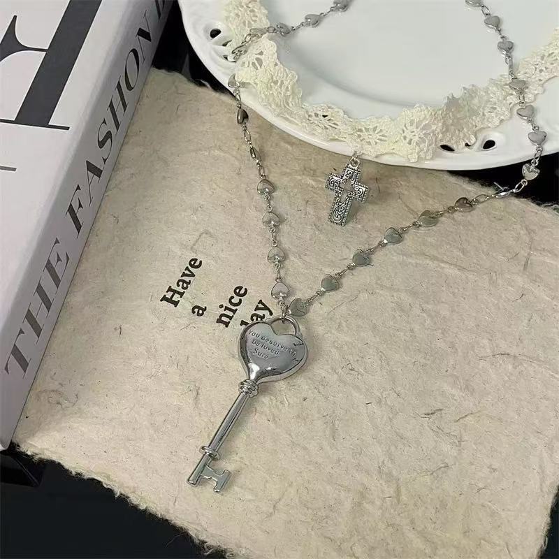 White Lace Cross Strap Choker Stacked Wearing Love Key Necklace Female Sweet Cool Fashion Design Neck Chain