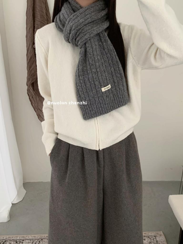 Autumn and winter warm old money style quality wool scarf women's atmosphere white soft waxy couple warm knitted scarf men