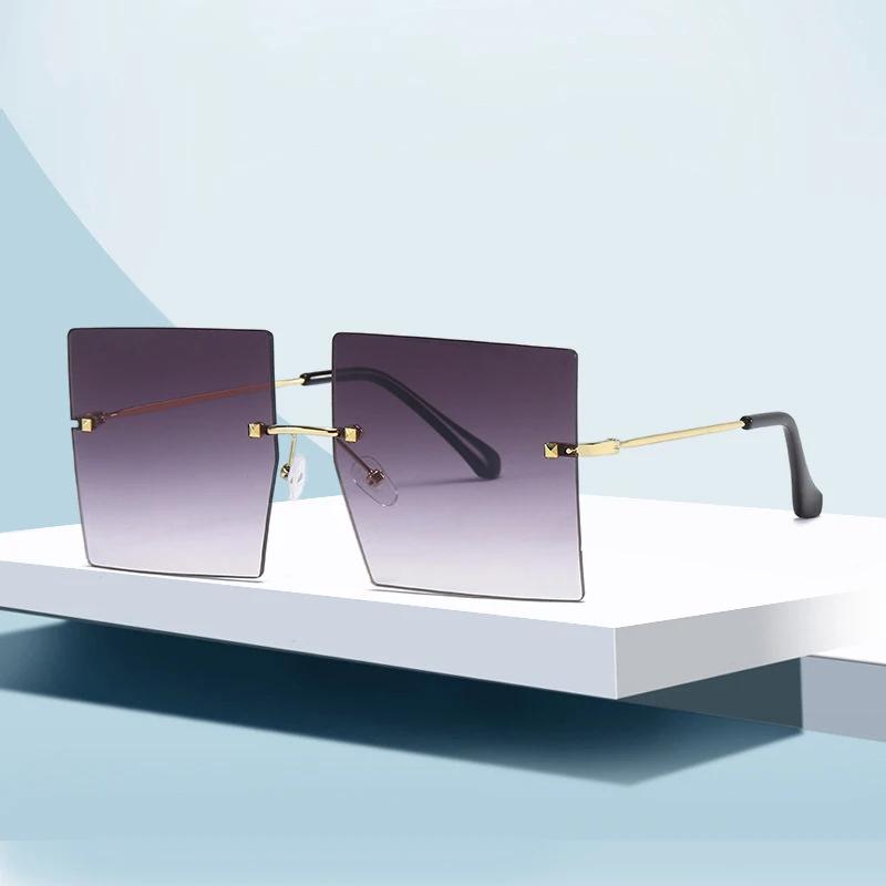 Eleganti Occhiali da Sole Quadrati Senza Montatura Donna Uomo Marca Designer Occhiali da Sole Femminile Maschile Casual Metallo Specchio