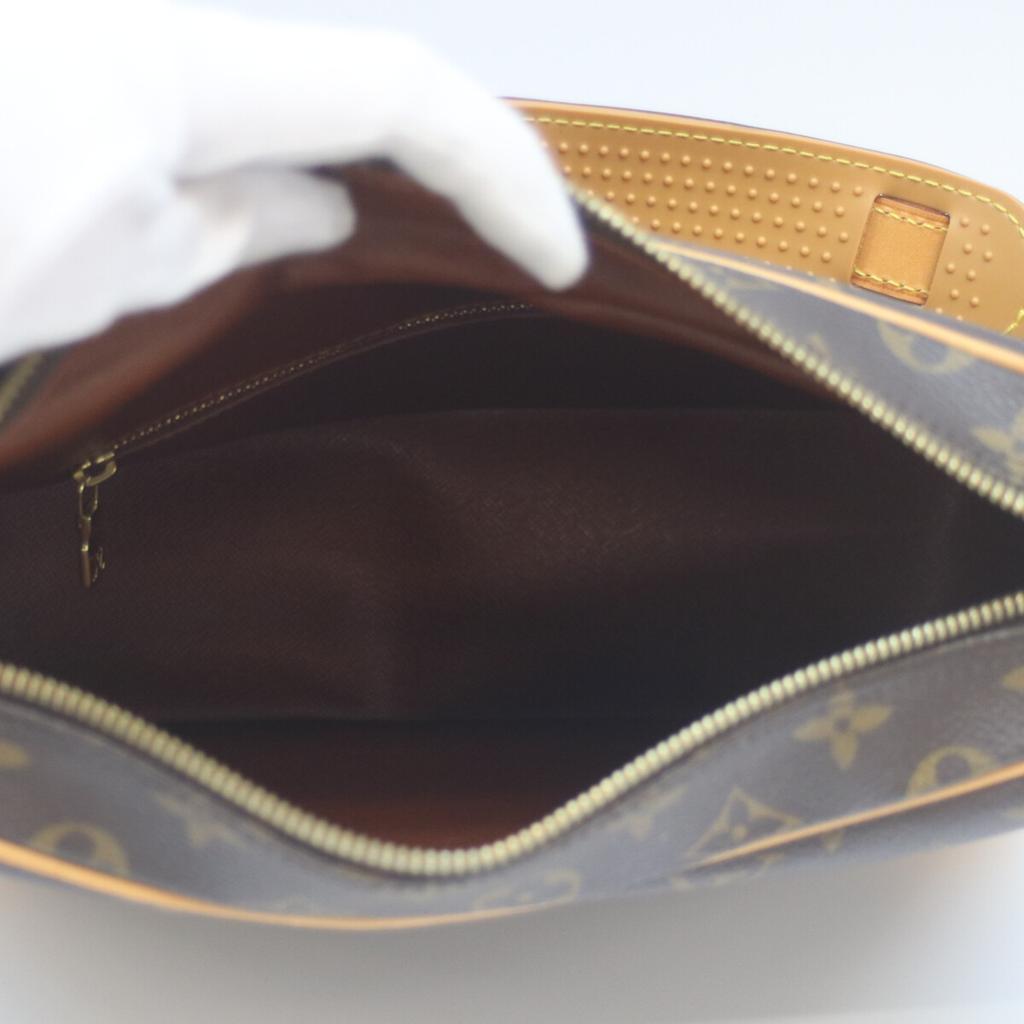 Louis Vuitton 2002 M51265 Monogram Boulogne 30 Shoulder Bag BrownUsed