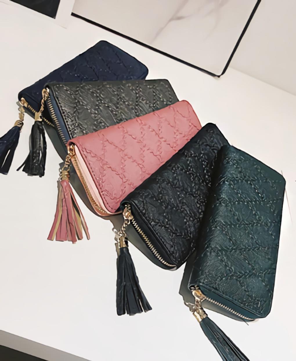 

Довгий гаманець з візерунком «хвилястий діамант» Wave Diamond Pattern Long Wallet [Indie Pink]