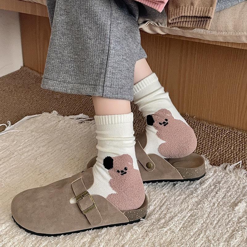 Women's Autumn and Winter Combed Cotton Mid-calf Socks with Cartoon Coffee-colored Panda Flocking Boneless Versatile Women's Socks At The Heel