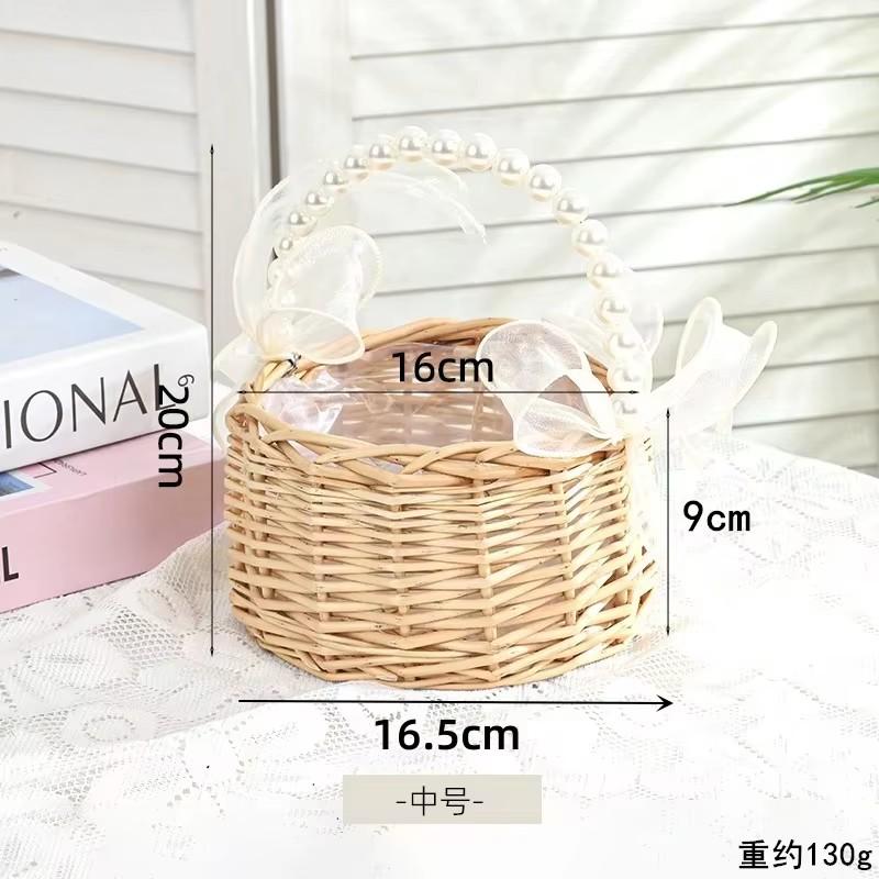 Handwoven Basket With Pearl Handle Wicker Rattan Picnic Natural Woven Storage Basket Wedding Birthday Party Flower Basket Decor