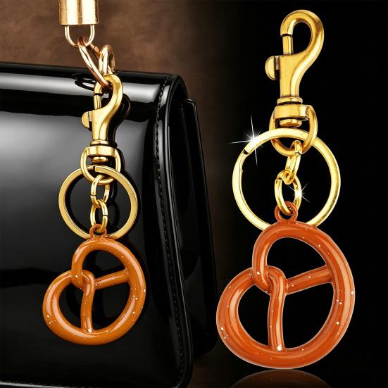 Keychain Pendant Realistic Caramel Bread Design Car Key Holder with Alloy Lobster Clasp Scratch-Resistant Decorative Bag Charm
