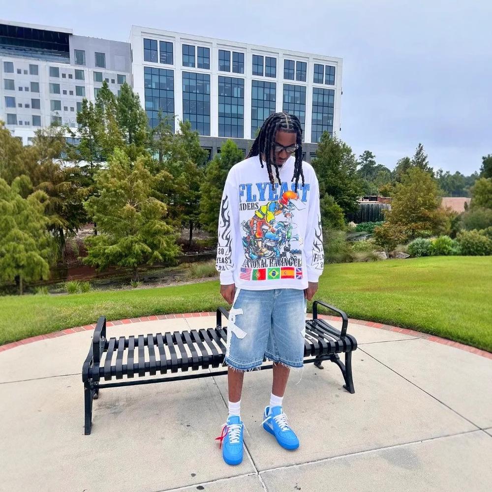 

FLYEAST 2024 Cartoon Print Crew Neck Sweatshirt - Loose Fit, Long Sleeve Pullover L білий