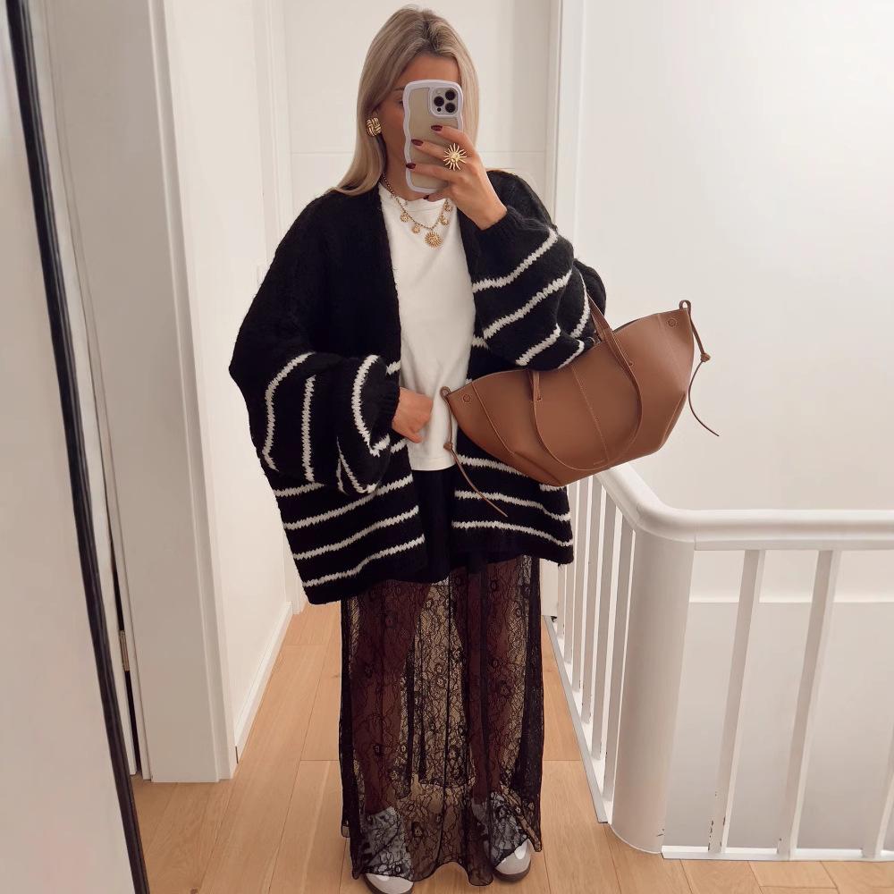 New autumn and winter sweater for women, loose contrasting stripes, reverse bone embroidery, knitted cardigan jacket for women 3583 KTB