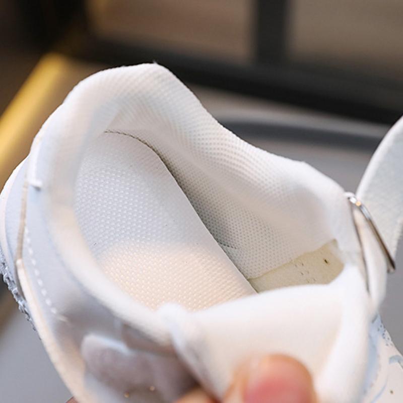 New Spring and Autumn Trendy All-match Boys and Girls Ultra-light Solid Soft Bottom Sports Casual Sneakers