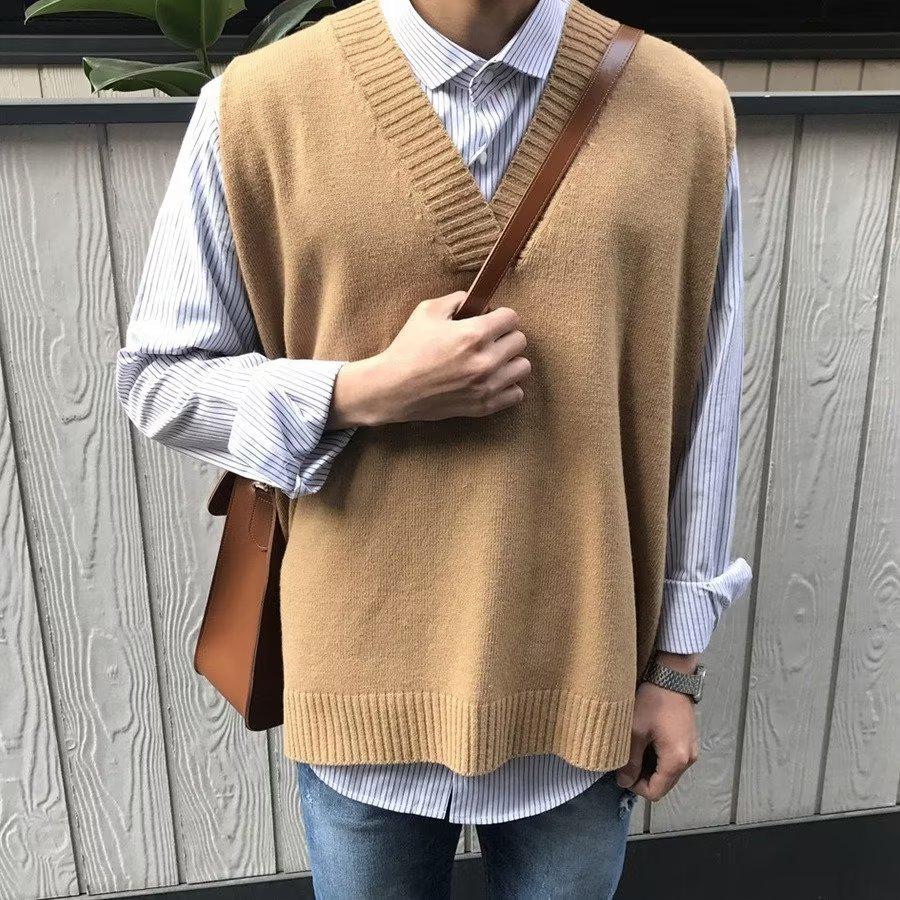 

Korean Style V-Neck Sleeveless Cardigan - Men s Knitted Sweater Vest for Spring & Autumn in Solid Colors Medium хаки