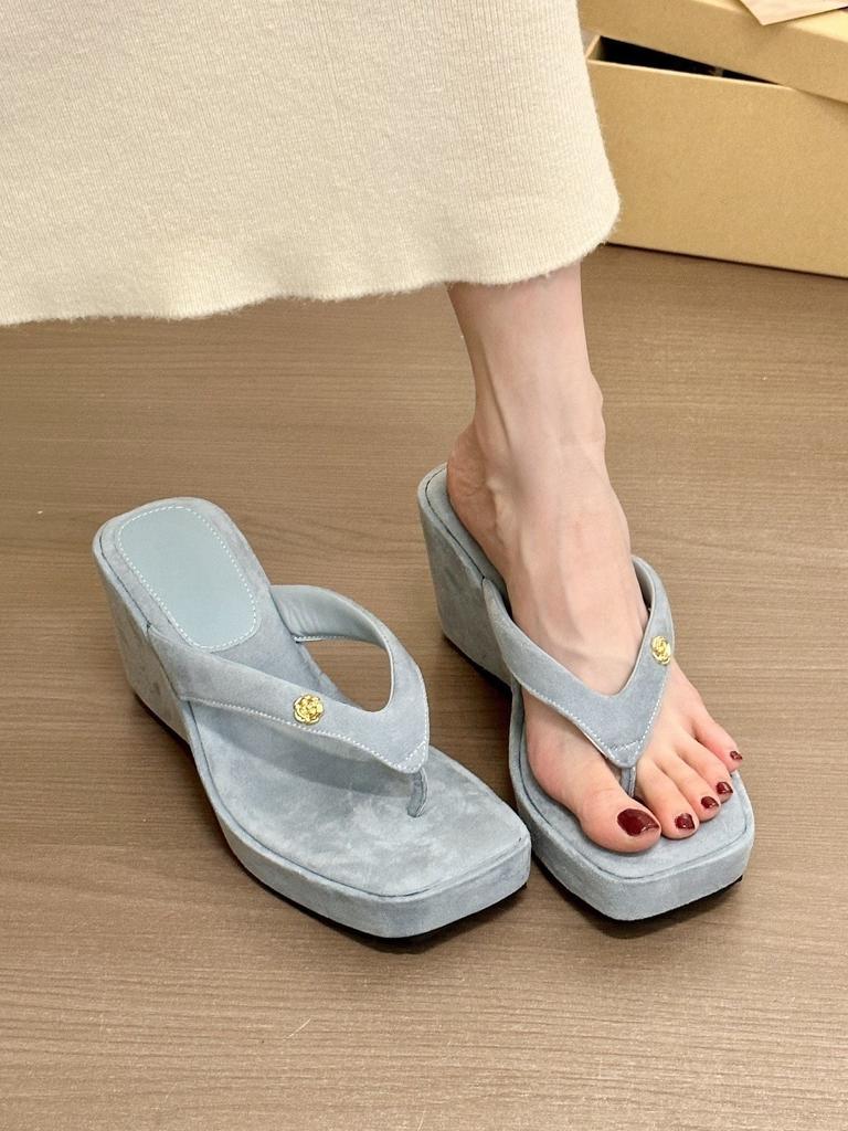 Mint Camellia! Temperament Suede Square Head Metal Buckle Slope Heel Flip-flops Female Summer Toe Thick-soled Slippers