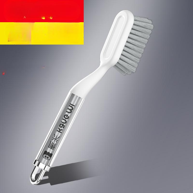 Šviesios prabangos batų šepetys yra buitinis ilgo kotelio švelnių šerių valymo ir šveitimo įrankis batams.