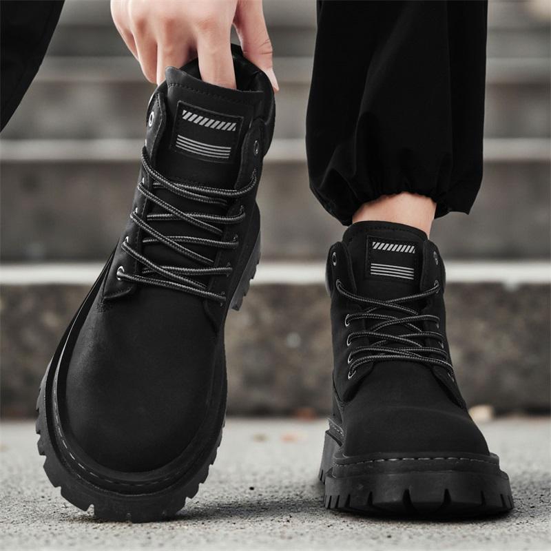 Ny mote Høst Og Vinter Høytopp for menn Martin Boots Studenter Mann Gutter Trending Soft Sole Arbeidssko Arbeidsbeskyttelse Martin Sneakers