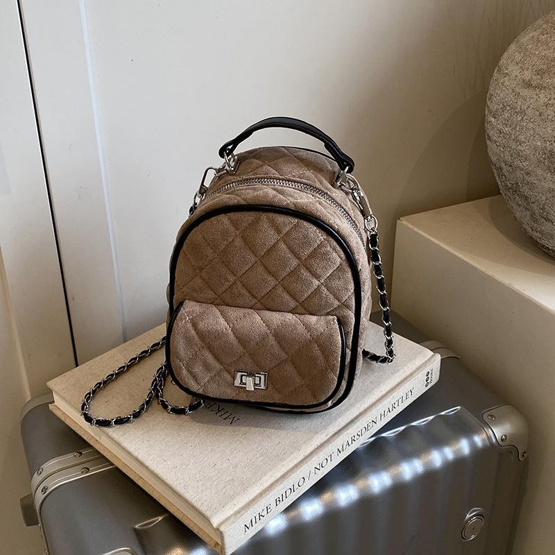 Rhombus Chain Backpack Women's Fashion Niche Design Leisure Student Shopping Mini Travel Matte Backpack