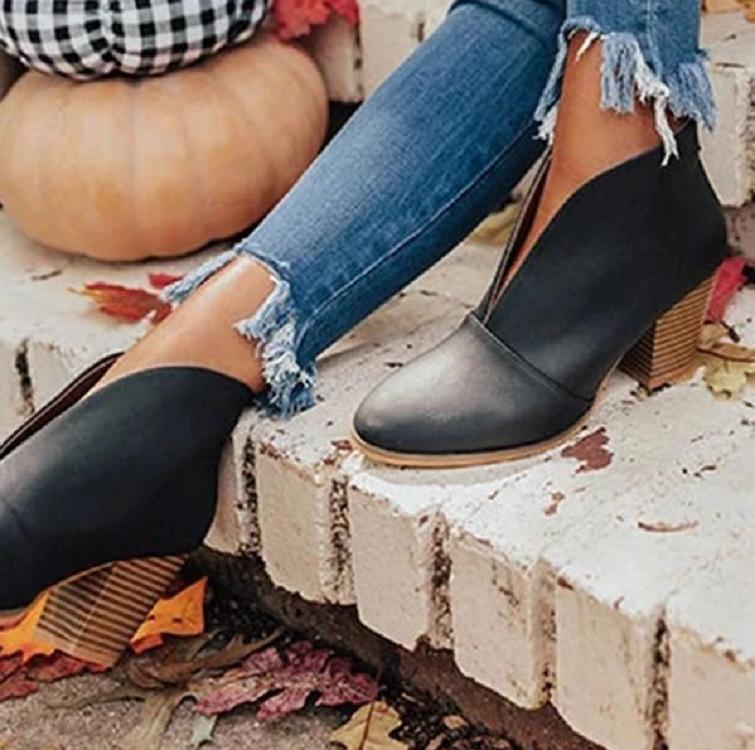 Europäische und amerikanische Mode Slip-on Nude Kurze Stiefel Damen, Grenzüberschreitend, Große Größe, Dicker Absatz