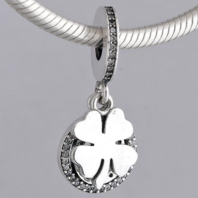 Originální čtyřlístek & The Horseshoe Lucky Day Přívěsek Bead Fit 925 Sterling Silver Bead Charm Módní náramek Diy šperky