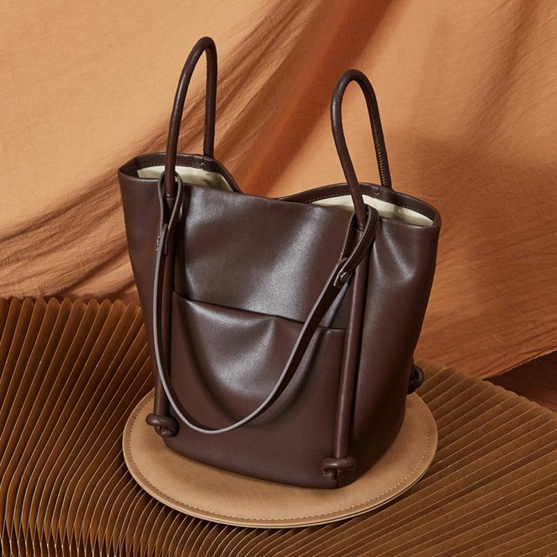 2025 Luxury Genuine Leather Women's Bucket Handbags Female Retro Cowhide Shoulder Bag Fashion Designer High-end Party Tote Bags