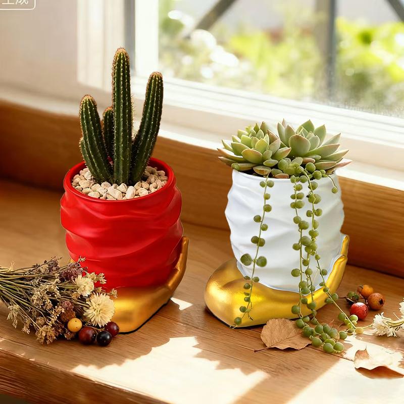 Creative Hand Holding Heart Flowerpot Green Potted Plants Container Home Courtyard Garden Decor Handicrafts Ornament
