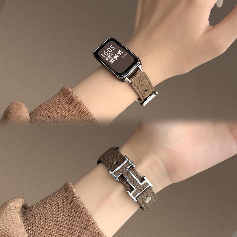 

Осень/Зима Кожаный Ремешок для Часов с Текстурой Личи и Двойной Пряжкой для Huawei Fit4/3, Apple, Xiaomi - Женственный Универсальный Темперамент Huawei FIT 3/4/4 PRO