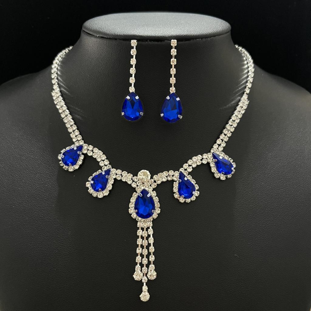 Diamantbesatt vanndråpeanheng halskjedesett Europeisk og amerikansk lett luksus tungindustri kragebenskjede nisje high-end vare dekorasjon