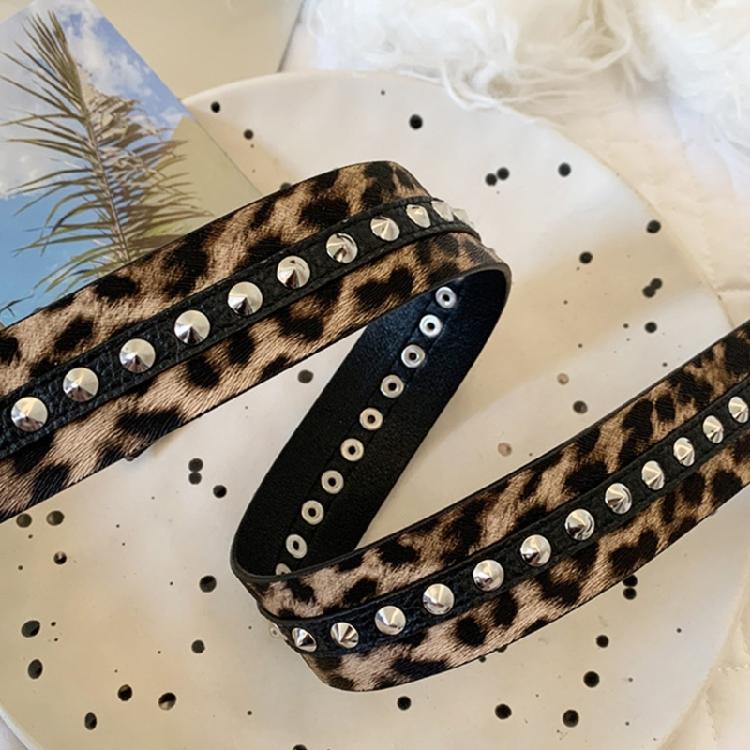 Rivets Embellished Waist Girdle Leopard Print PU Belt Edgy Unique Fashion Waist Strap for Casual and Party Outfits