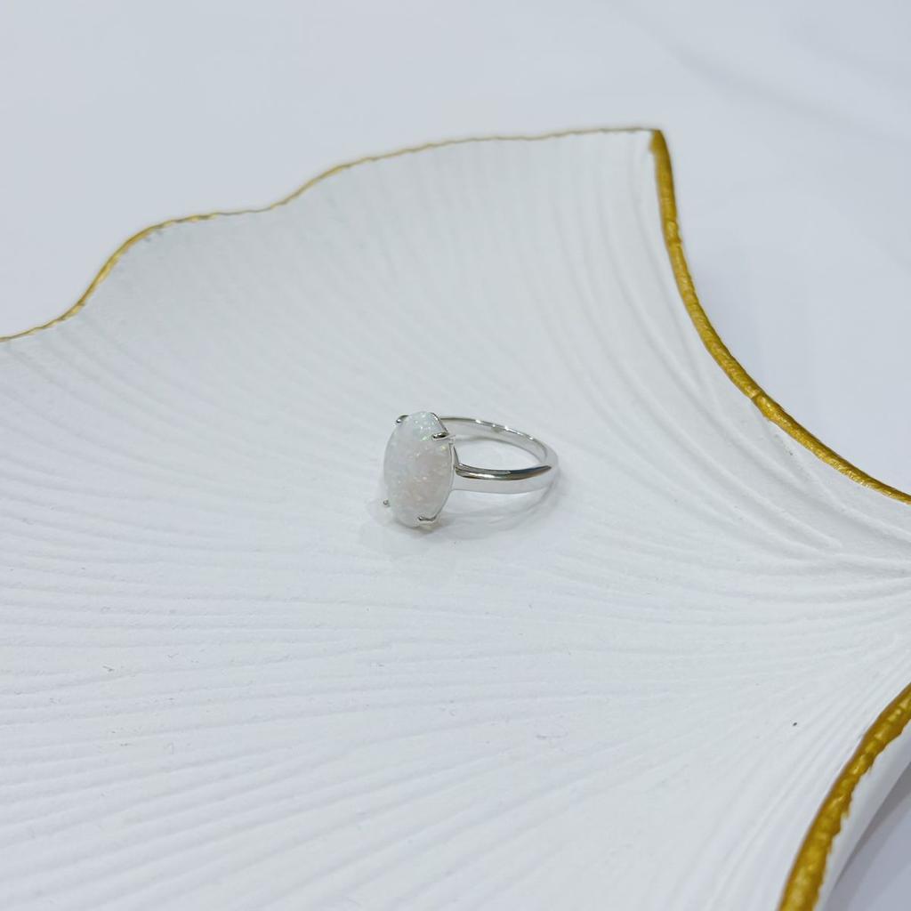 Bague en argent avec opale 2,2 ct, poids de l'article 3,26 g (2169888)