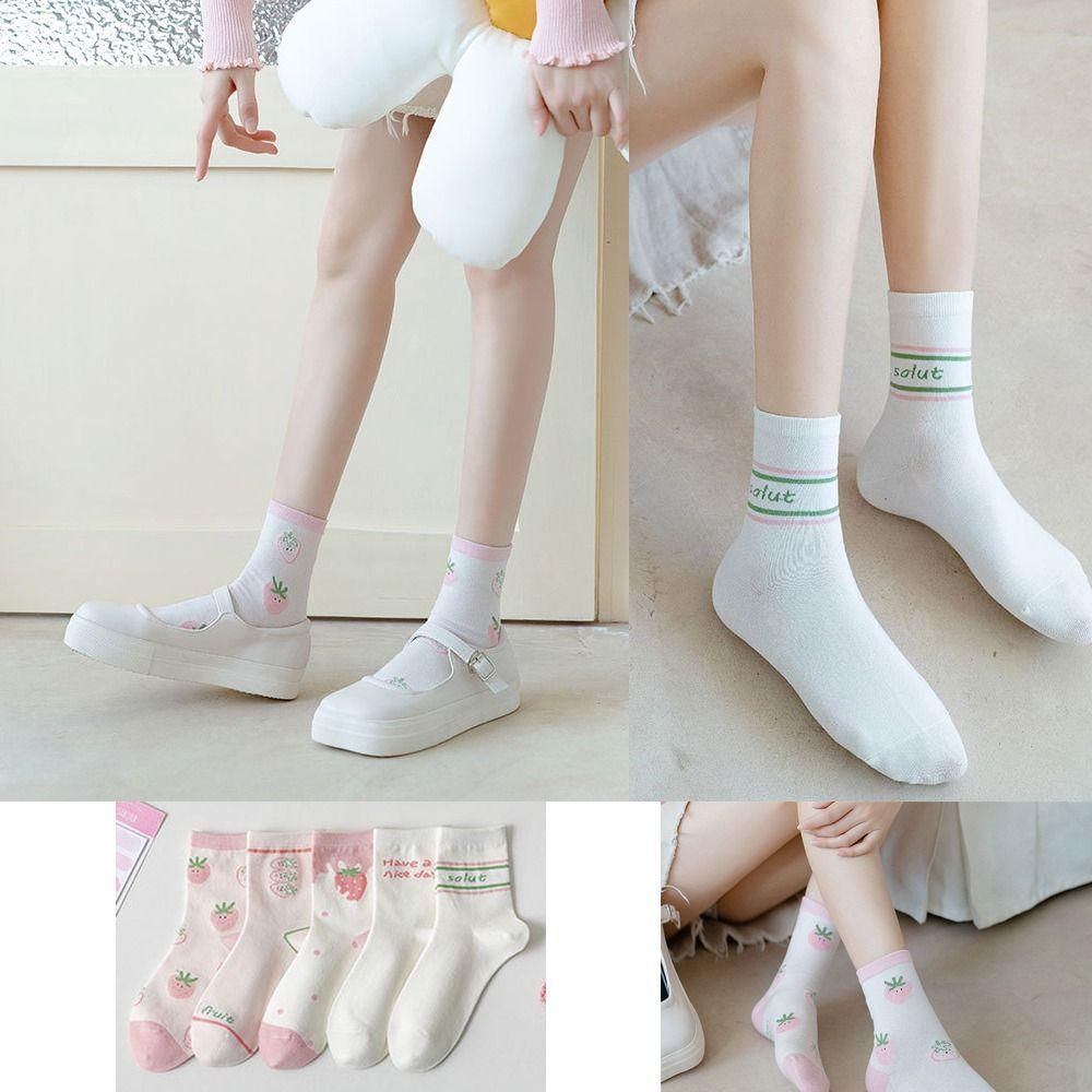 Strawberry Milk Pattern Casual Socks Cute Sports Socks Sweat Absorption Women Cotton Socks