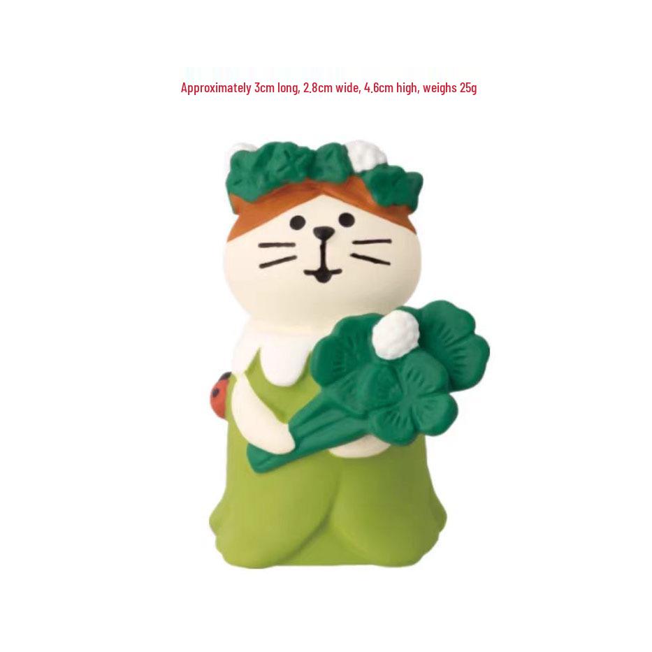 ZAKKA Resin Cat Figurine: Creative Desktop Ornament and Trendy Gift