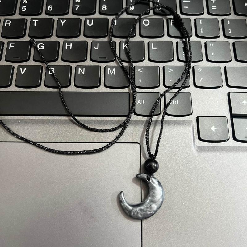 Resin Cat Eye Moon Necklace Black/White Moon Pendant Necklace Jewelry New Chinese Style Simple Clavicle Chain Women Men