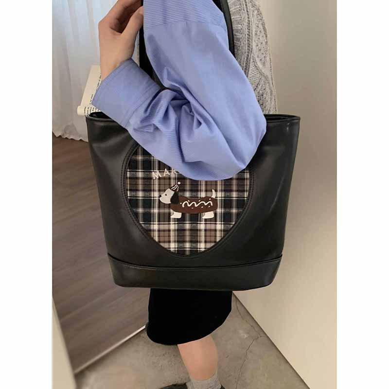 

Retro large capacity underarm bag autumn and winter women s bag 2025 new commuter tote bag fashion one-shoulder dual-purpose bag чёрный