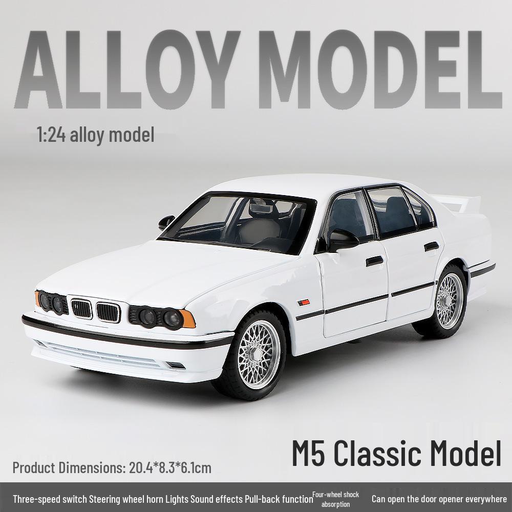 1/24 Rolls-Royce Phantom Alloy Car Model with Sound, Light, and Starry Sky Roof for Kids' Collection and Decoration.