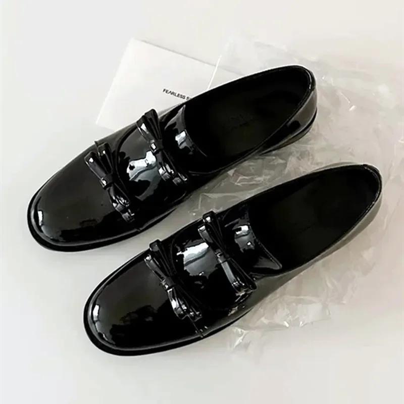 Mode Hohe Qualität Lackleder Schleife Designer Schuhe für Damen 2025 Frühling Quadratischer Absatz Runde Zehen Mary Jane Schuhe Luxus Pantoletten Slipper