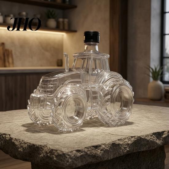 Einzigartige Hausbar-Flasche, Traktorförmiger Whiskey-Glas-Dekanter, 300ML Weinflasche mit Deckel, Klar und Spirituosen für Spirituosen, Neuartige Barware Geschenk