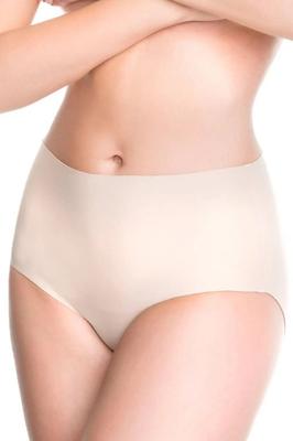 Modeling Slip Panties (90292)