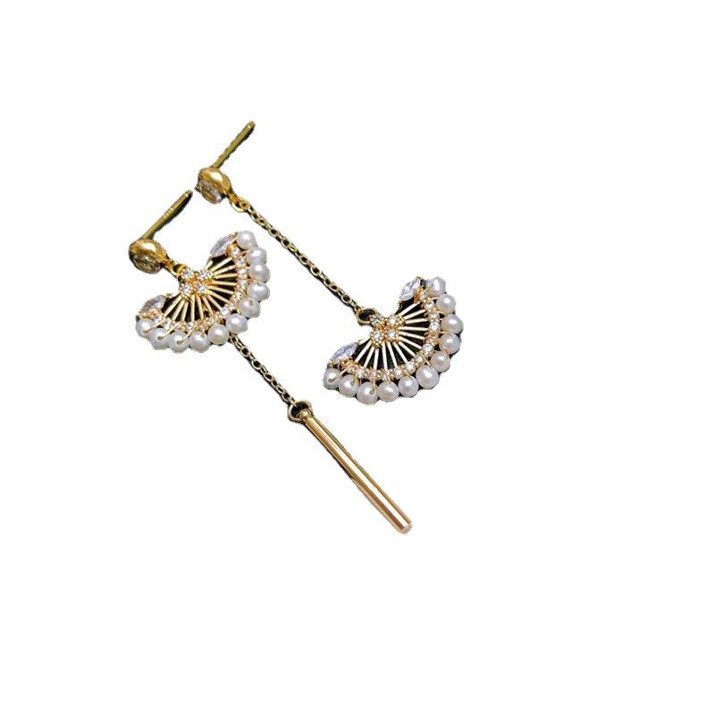 Korean New Fan-shaped Asymmetrical Earrings, Handwoven Natural Freshwater Pearl Stud Earrings, Niche 911 Silver Needle Women