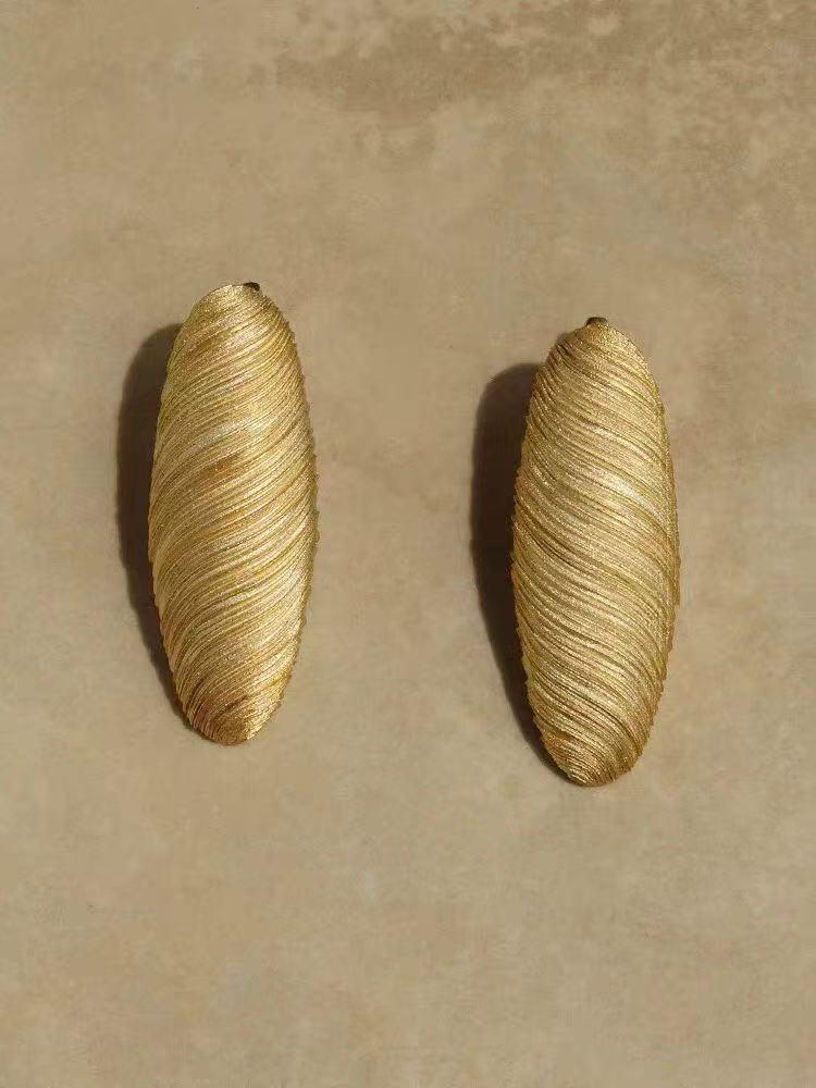 Cocoon Series White Brushed Striped Oval Stud Earrings: Women's 2025 Silver Needle Design