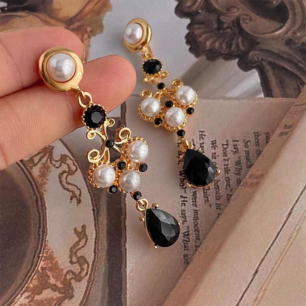 Dark royal sister retro style exaggerated long retro court earrings renaissance earrings