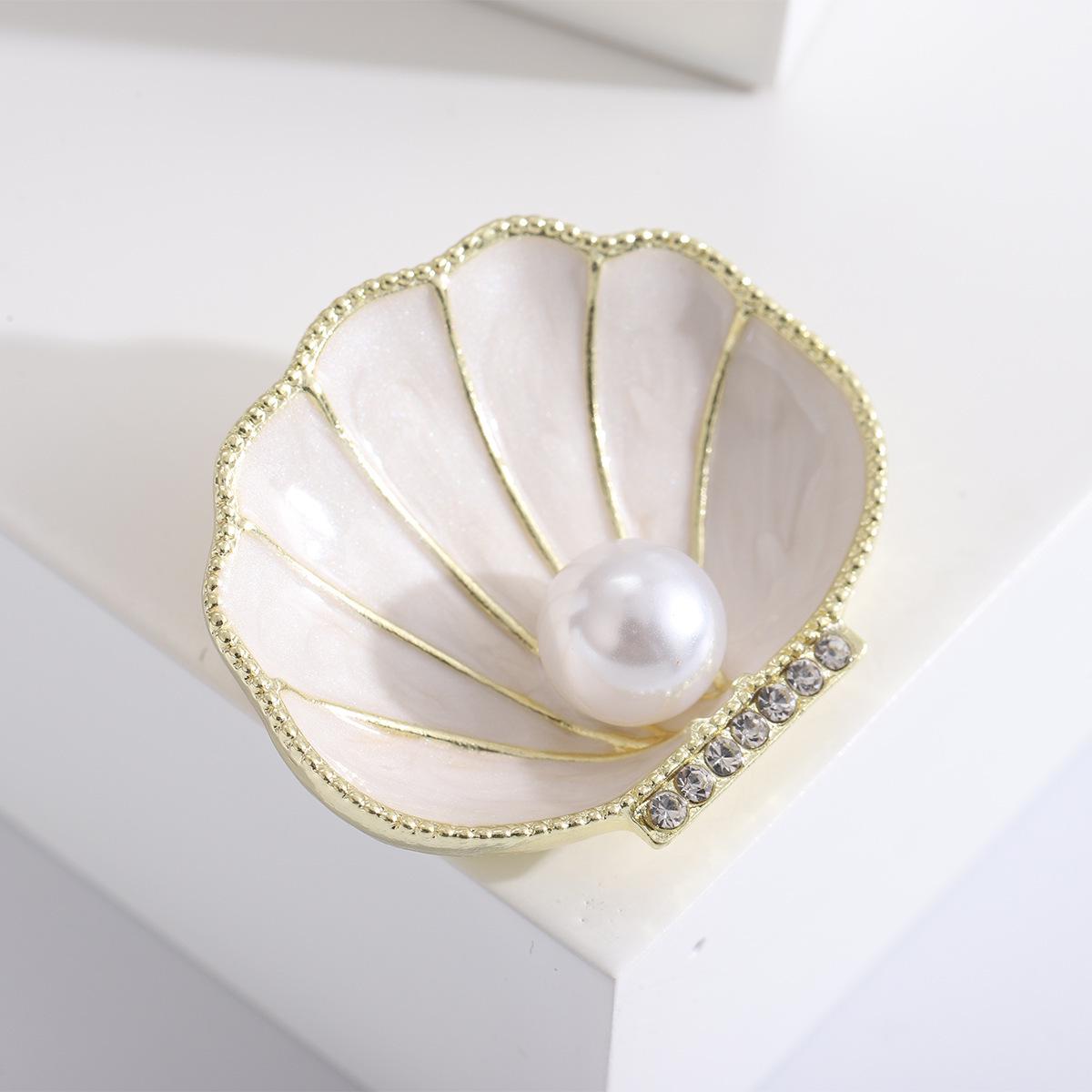 

Korean Creative Enamel Pearl Shell Brooch - High-End Niche Corsage Pin