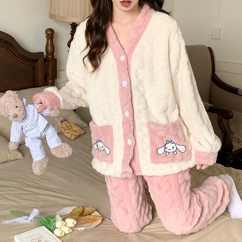 Зимние теплые фланелевые женские пижамные комплекты из плотного кораллового бархата — фото 4