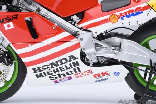 AUTOart 1/12 Honda NSR500 WGP500#56 "Baribari Densetsu" "Koma Gun" Helm inklusive Fertigprodukt 12566