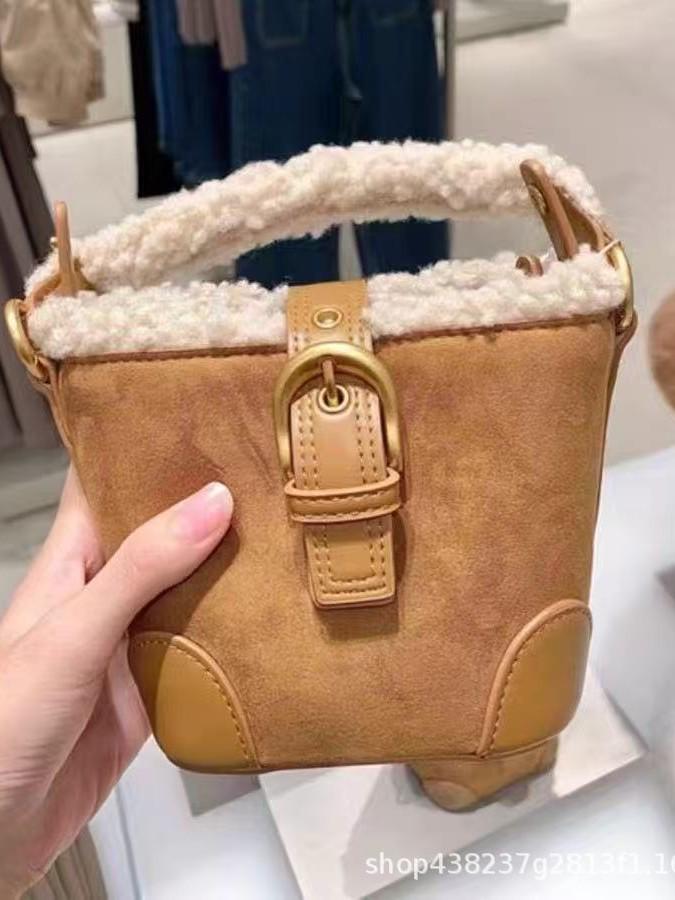 Women's New Retro Lamb Wool Crossbody Bag - Versatile Mini Bucket Handbag