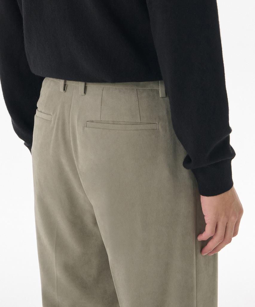 Musinsa Standard Brushed Two-Tuck Wide Hidden Elastic Waist Slacks [Khaki Beige]