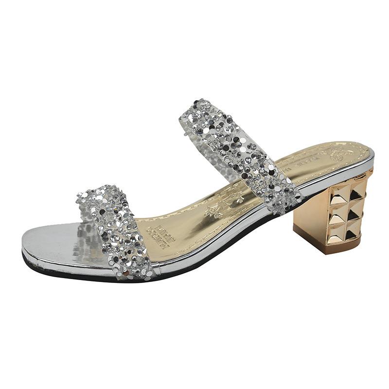 

Fashion cool slippers women s 2024 summer new fashion rhinestone one-word slippers middle heel rubber slippers outer wear 42 срібний