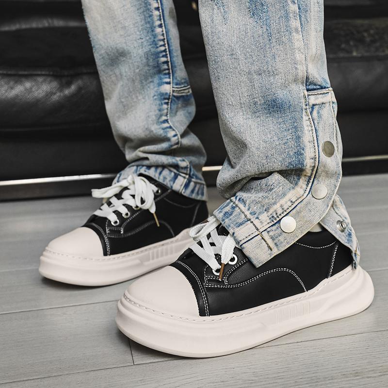 Fashion Thick Sole Male Sneakers Comfortable Walking Shoes Men's Lace-Up Flats Fashion Retro Skate Shoes for Men Leather Casual Shoes